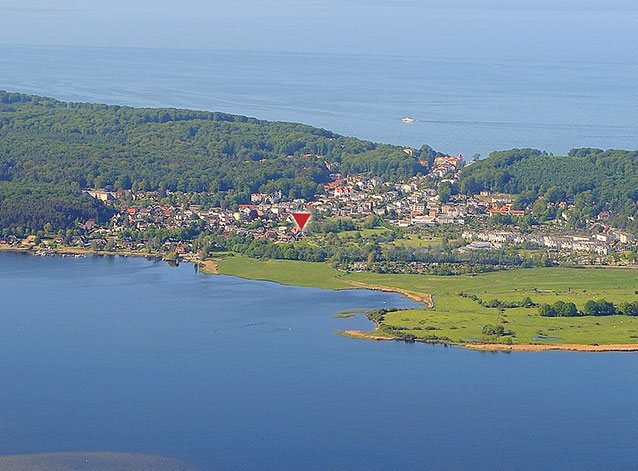 Luftbild Ostseebad Sellin auf Rügen 5 Sterne: Bewertet werden folgende Bereiche u. Kategorien, Infrastruktur des Objektes, Räumlichkeiten des Objektes, Aussicht aus dem Wohnzimmer, Serviceleistungen, Freizeiteinrichtungen, Art des Objektes, Balkon und Terrasse (je Wohneinheit), Garten/Anlage des Hauses, Zufahrt/Zugang zum Gebäude sowie Parkmöglichkeiten.